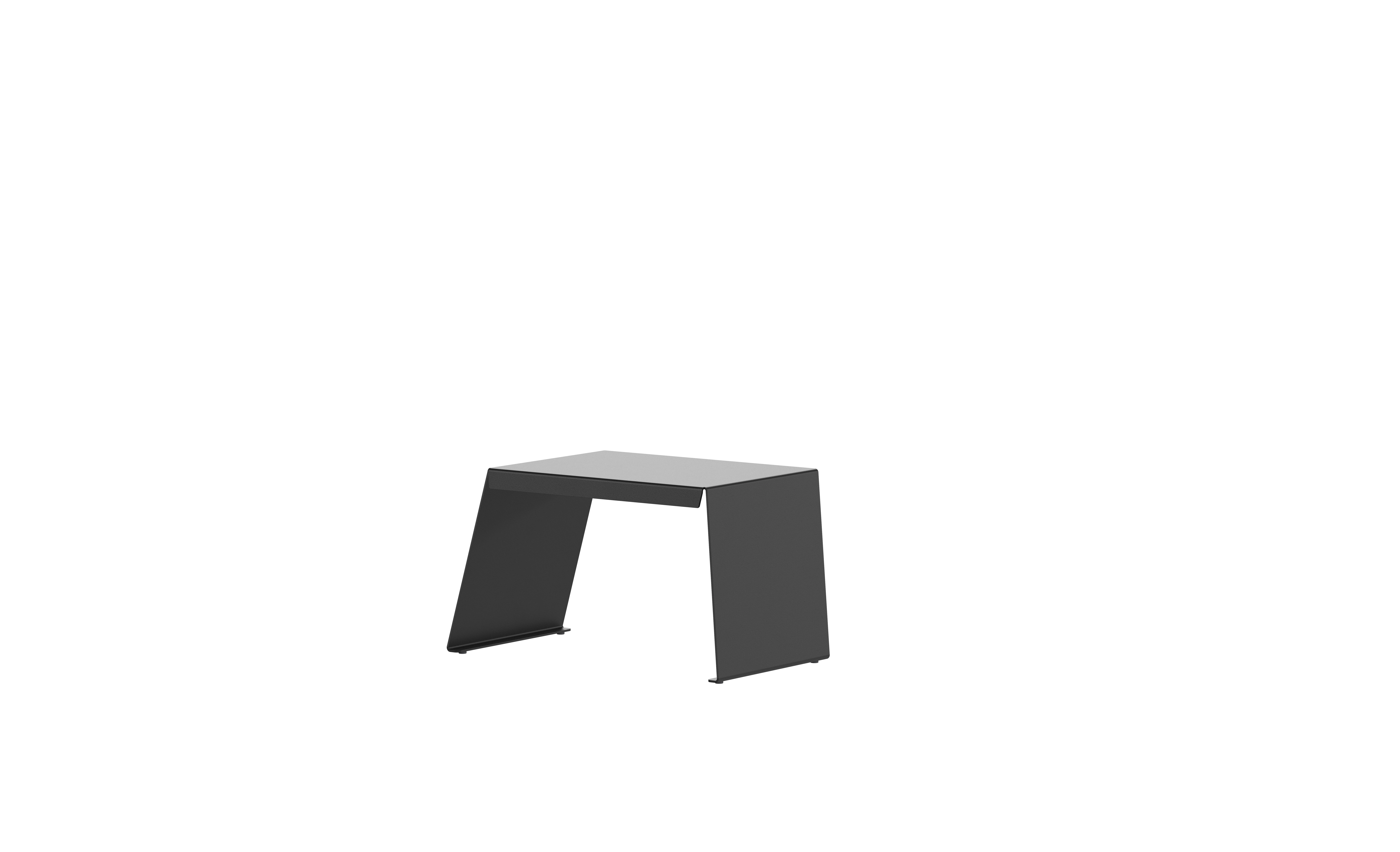 Stahlhocker in modernem Design für stilvolle Innenräume.